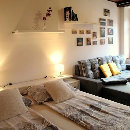 Riverbank Studio Apartment Ljubljana