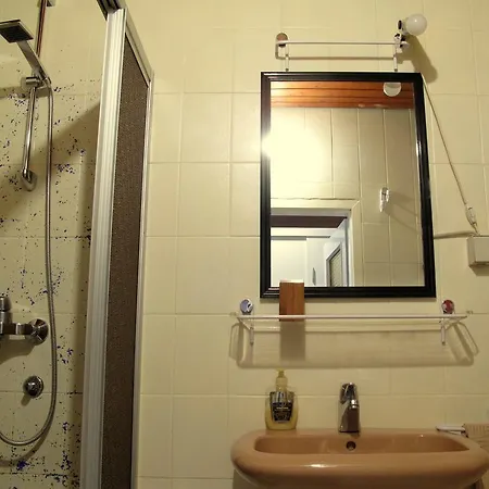 Riverbank Studio Apartment Ljubljana